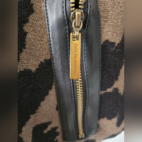 JOSEPH RIBKOFF Animal Print Boxy Top/ Pocho. brown/Olive And Black. Size Small - Picture 4 of 12